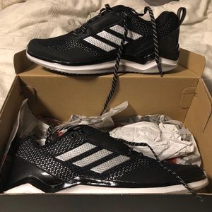Men’s (size 8) workout shoes